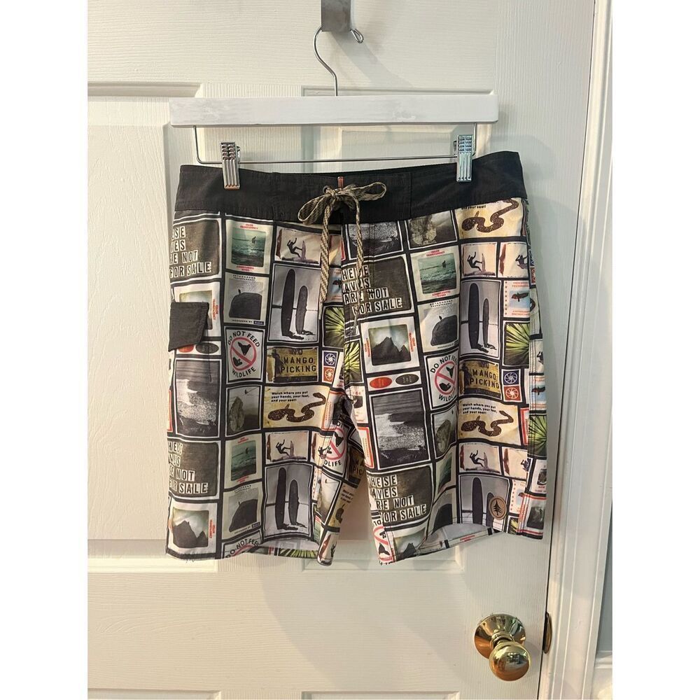 Nature Photography Collective Hippietree Collage Swim Trunks sz 30 EUC